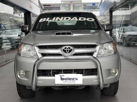 TOYOTA HILUX 3.0 SRV 4X4 CD 16V TURBO INTERCOOLER DIESEL 4P AUTOMÁTICO TOYOTA HILUX 3.0 SRV 4X4 CD 16V TURBO INTERCOOLER DIESEL 4P AUTOMÁTICO